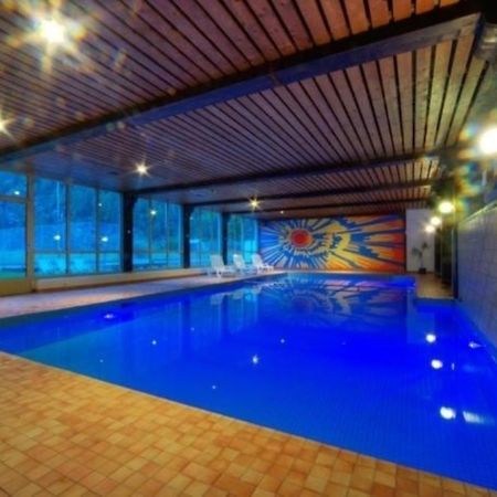 Moderne Dachwohnung Nähe Zermatt mit Balkon Täsch Exterior foto
